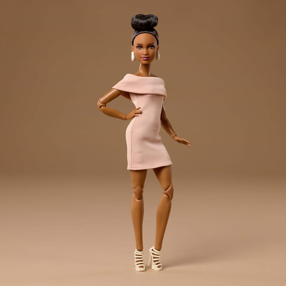 Mattel Barbie Basics Black Dress Collection Doll No. 08 – Petite Silhouette (JJX27)