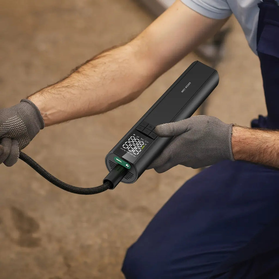 Green Lion GL-A3 Tire Inflator 150 PSI - Black