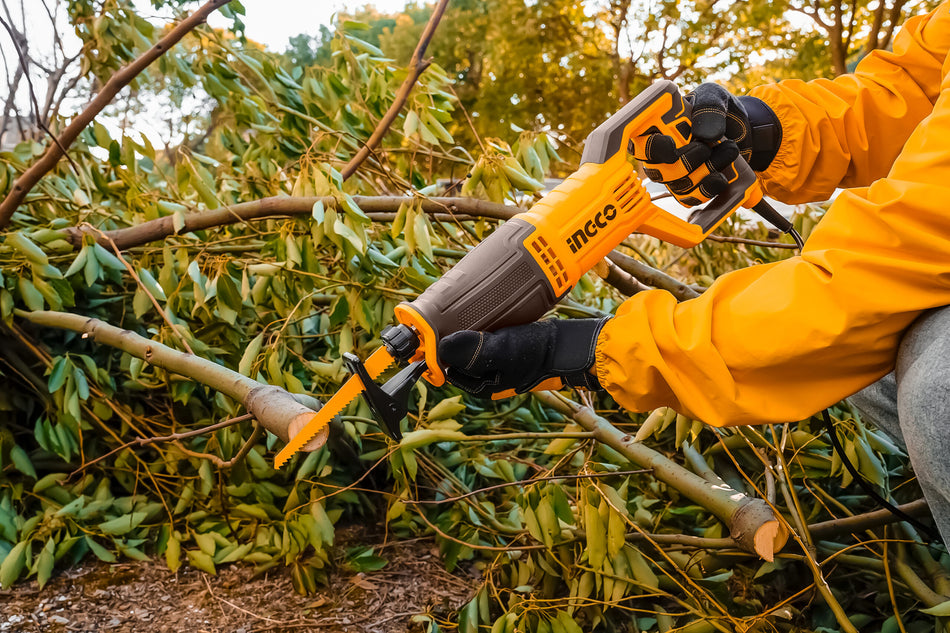 INGCO Reciprocating Saw (RS7508) // Pro-Series Variable-Speed Rip-Master