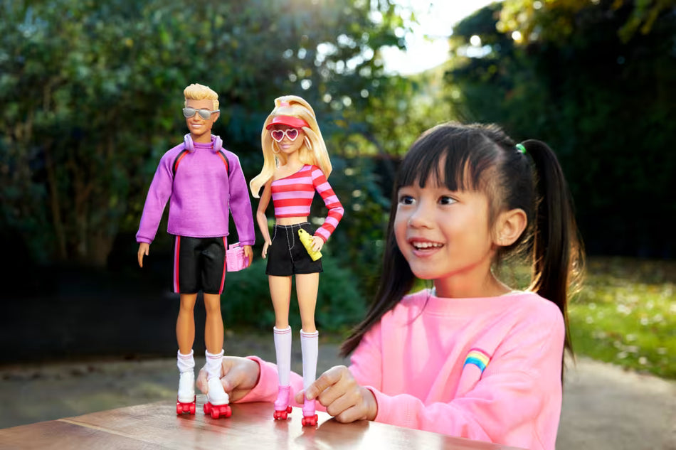 Mattel Barbie and Ken Fashionistas 2-Pack Doll Set with Trendy Streetwear (HXK90)