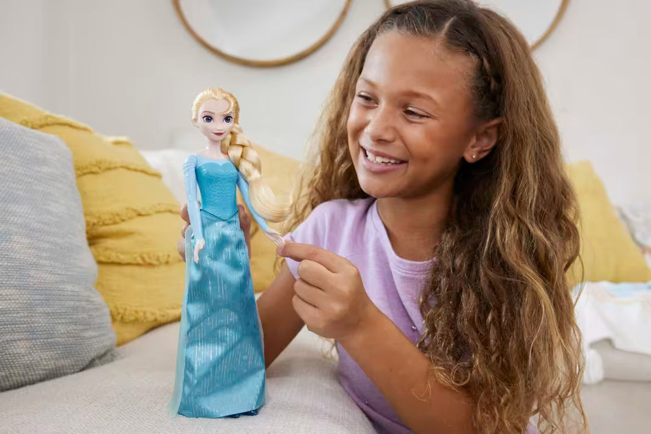 Mattel Disney Frozen Elsa Core Fashion Doll And Accessory Toy (HLW47) – Inspired By The Movie